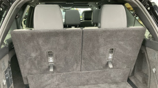 Land Rover Discovery 3.0 D300 Dynamic SE 5dr Auto Diesel Station Wagon